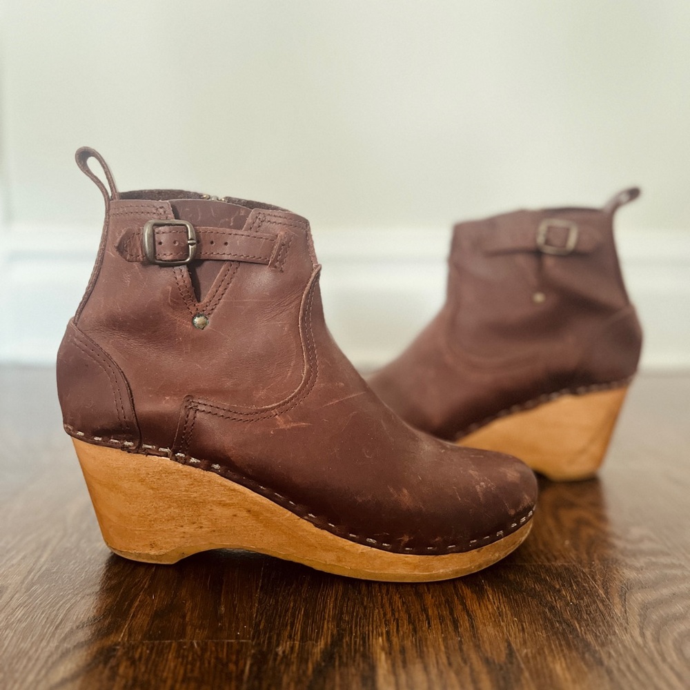 No. 6 Brown Leather Wedge Clog Booties Size 41
